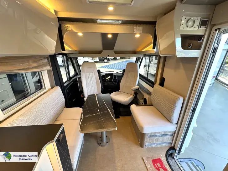 Fahrzeugbild Bürstner Lyseo I 727 G 180 PS Alde Einzelbetten #10
