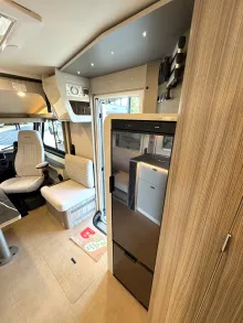 Fahrzeugbild Bürstner Lyseo I 727 G 180 PS Alde Einzelbetten #11