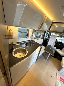 Fahrzeugbild Bürstner Lyseo I 727 G 180 PS Alde Einzelbetten #12