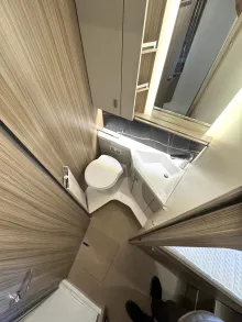 Fahrzeugbild Bürstner Lyseo I 727 G 180 PS Alde Einzelbetten #13