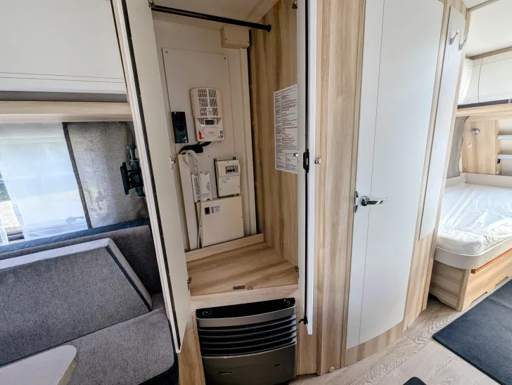 Fahrzeugbild Hobby De Luxe 495 UL Modell 2026 Sie sparen 1.841,- #13