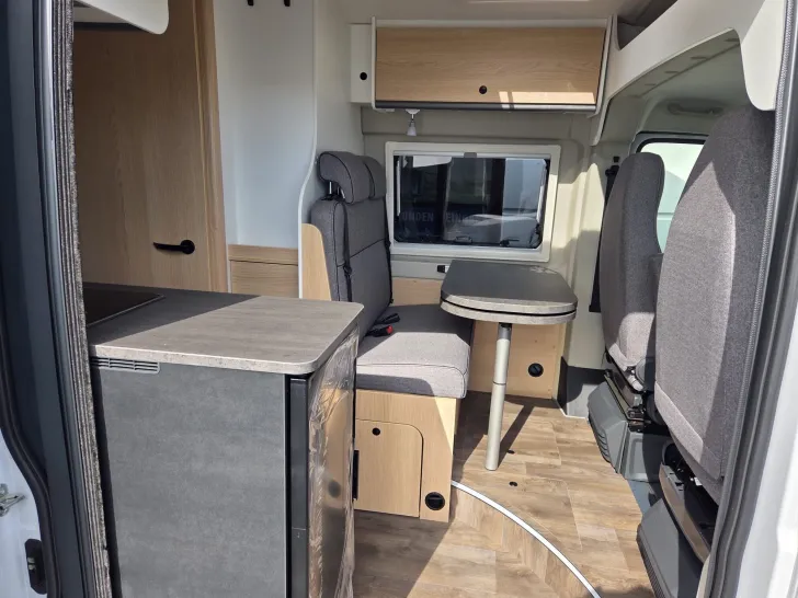 Fahrzeugbild Sunlight Camper Van Cliff 600 #9