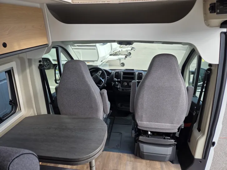 Fahrzeugbild Sunlight Camper Van Cliff 600 #10