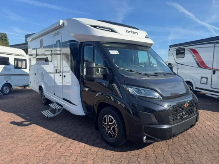 Fahrzeugbild Hobby MAXIA T 710 GE #1