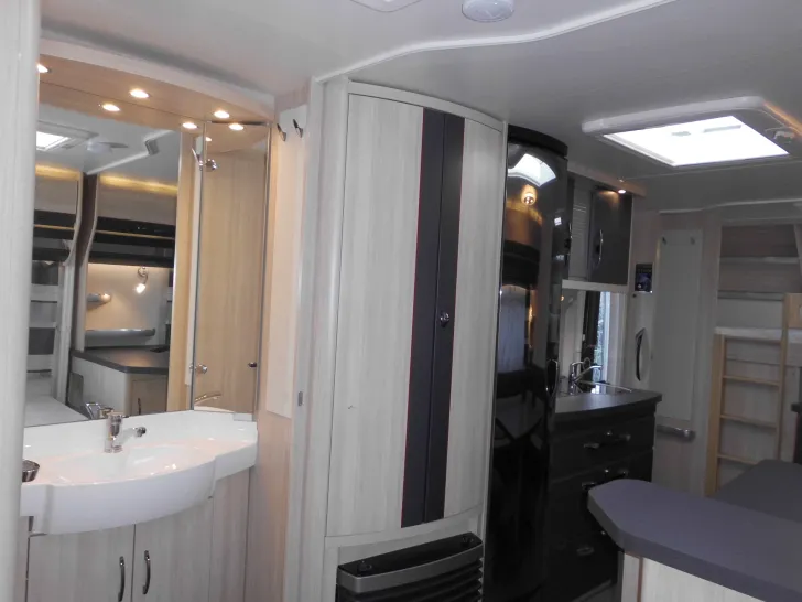 Fahrzeugbild Hobby DE LUXE EDITION 560 KMFe #13