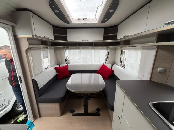 Fahrzeugbild Bürstner Premio 455 TS Black Forest SOFORT VERFÜGBAR!! #8