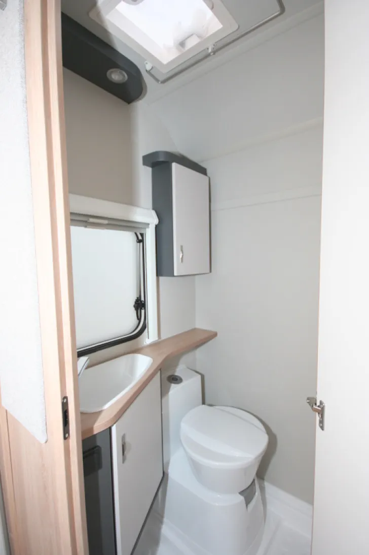 Fahrzeugbild Knaus Sport 400 QD #16