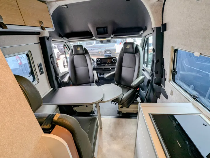 Fahrzeugbild Hymer Camper Van Grand Canyon S 600 ALLRAD, AUFSTELLDACH, NAVI uvm #6