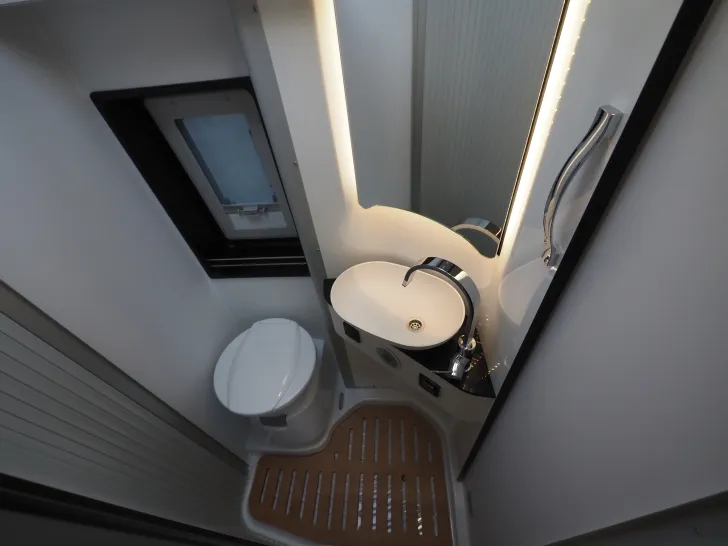 Fahrzeugbild Pössl Summit 600 Shine, Maxi/Autom., ACC, Assist. #16