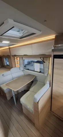 Fahrzeugbild Knaus Südwind 500 PF 60 YEARS Bugküche #5