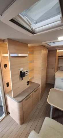 Fahrzeugbild Knaus Südwind 500 PF 60 YEARS Bugküche #6