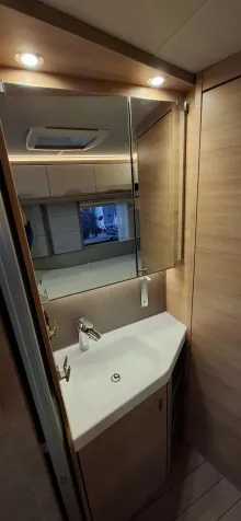 Fahrzeugbild Knaus Südwind 500 PF 60 YEARS Bugküche #8