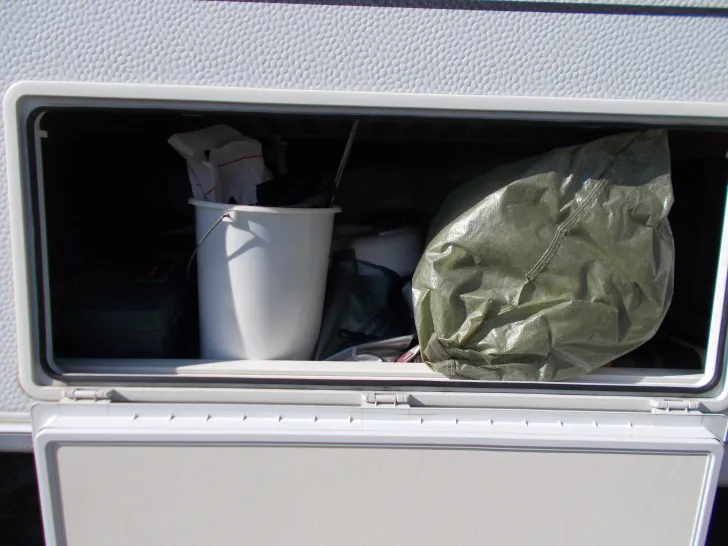 Fahrzeugbild Knaus Südwind 450 FU #27