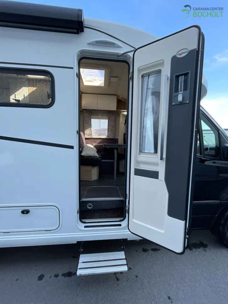 Fahrzeugbild Frankia Black Line Neo MT 7 GDK 170 PS / Automatik / Distronic #7