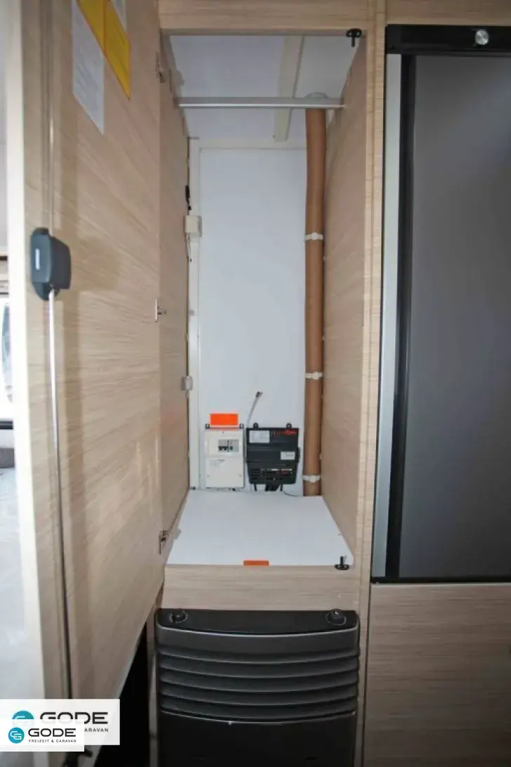 Fahrzeugbild Fendt Apero 495 SKM /Kinderzimmer/ab 221,- Euro monatl #19
