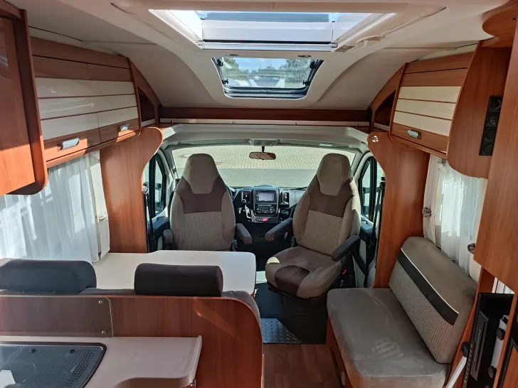 Fahrzeugbild Dethleffs Esprit T 7150 DBM #8