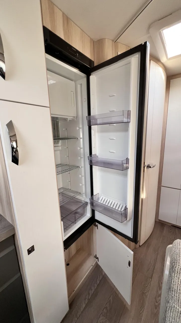 Fahrzeugbild Hobby De Luxe 545 KMF #8