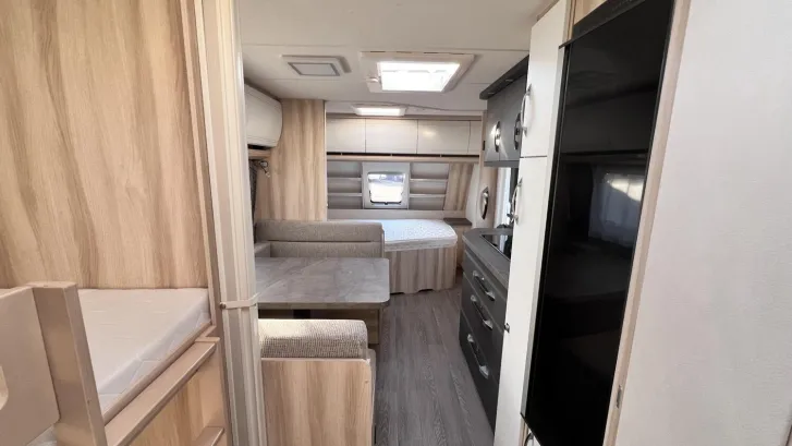 Fahrzeugbild Hobby De Luxe 545 KMF #13