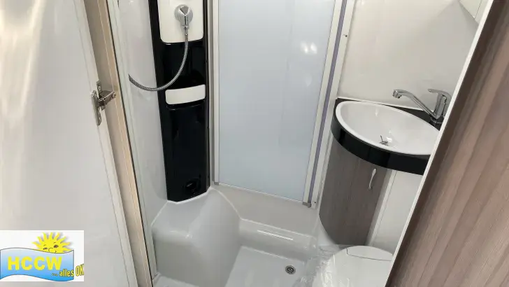 Toilette Hobby Optima ONTOUR Edition V65 GE TV-SAT Anlage