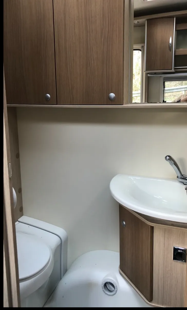 Fahrzeugbild Bürstner Averso Plus 510 TK #7