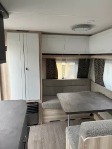 Fahrzeugbild Hobby De Luxe 440 SF #7