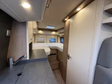 Fahrzeugbild Malibu Van First Class - Two Rooms 640 LE RB charming GT skyview #10