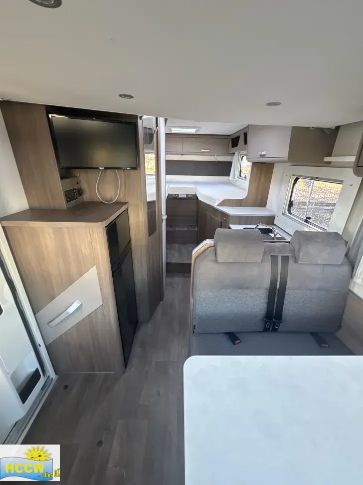 Sicht vorne-hinten Carado T 338 EDITION24 Ford 155 PS Automatik