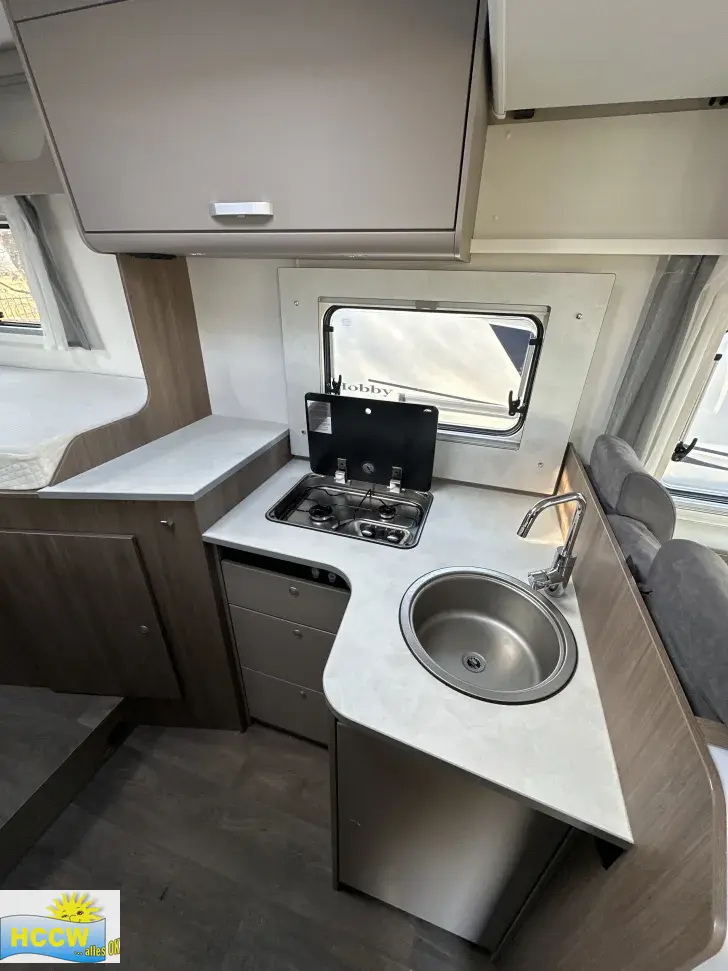 Küchen Carado T 338 EDITION24 Ford 155 PS Automatik