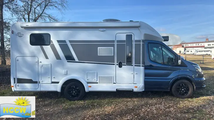 Seitlich Carado T 338 EDITION24 Ford 155 PS Automatik