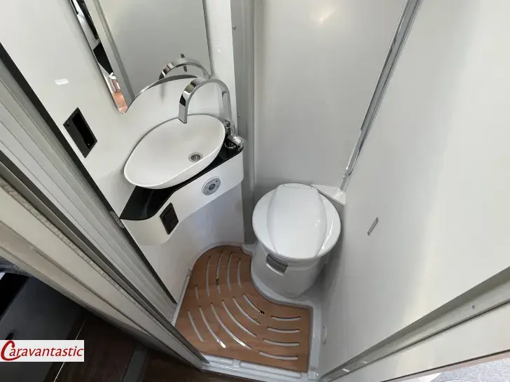 Fahrzeugbild Pössl H-LINE SUMMIT SHINE 600 L #16