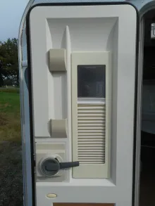 Fahrzeugbild LMC Musica 440 D Autark Mover Markise Tower #5