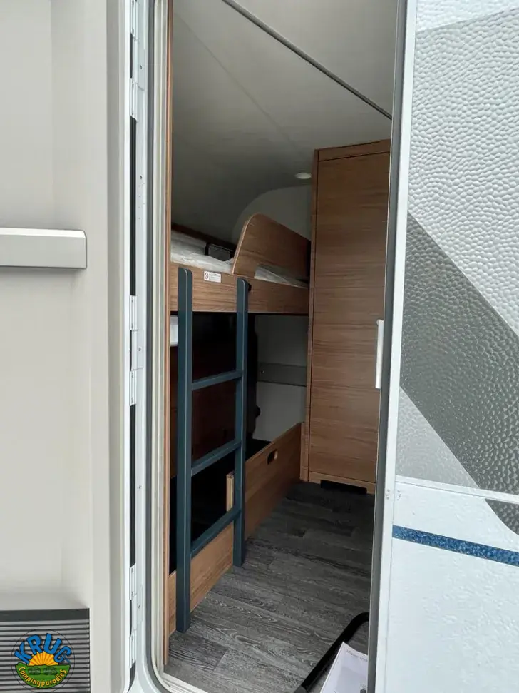 Fahrzeugbild Knaus Sport 540 FDK Mover & Klima, Hagel #5