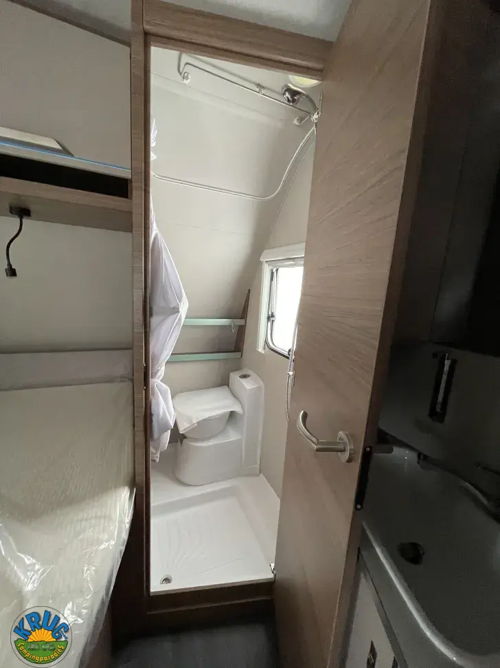 Fahrzeugbild Knaus Sport 540 FDK Mover & Klima, Hagel #9