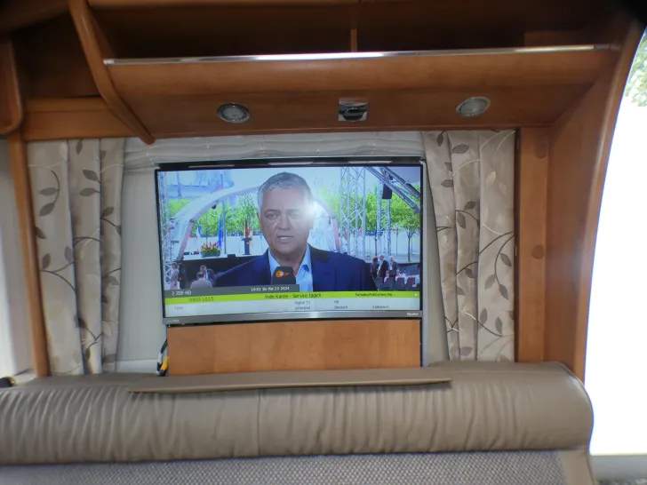 Fahrzeugbild Carthago chic c-line 5.5 XL LE 1.Hand #10