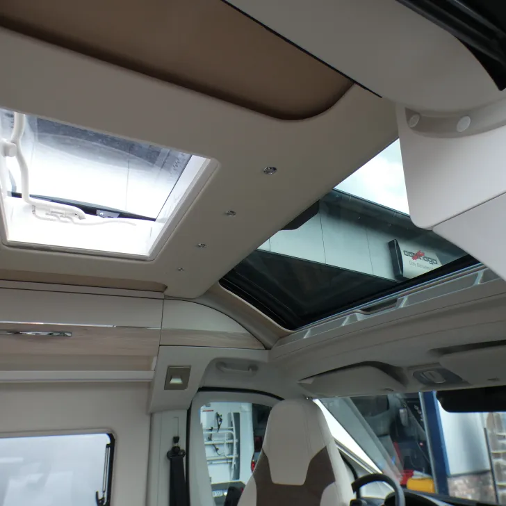 Fahrzeugbild Eura Mobil Van 635 EB Automatik, Solar #20