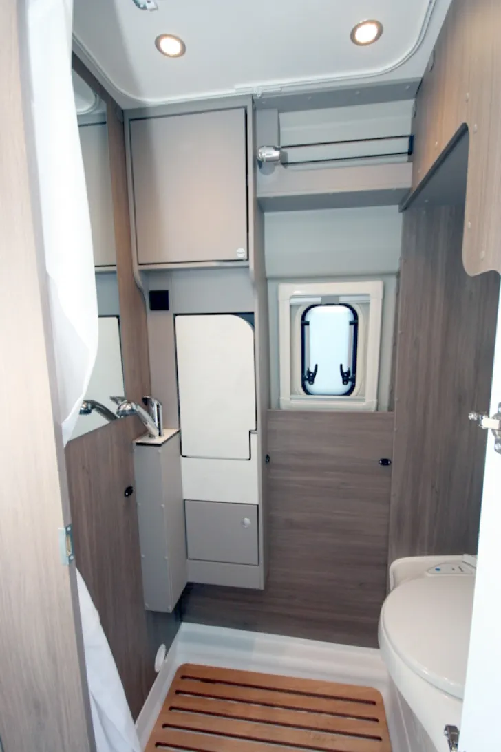 Fahrzeugbild Carado Camper Van 541 PRO #24