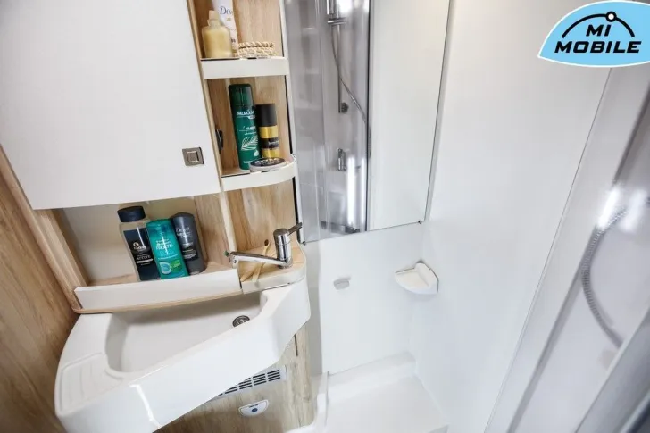 Fahrzeugbild Eura Mobil Profila T 676 EB *SCHAUSONNTAG 11-16 UHR* #24