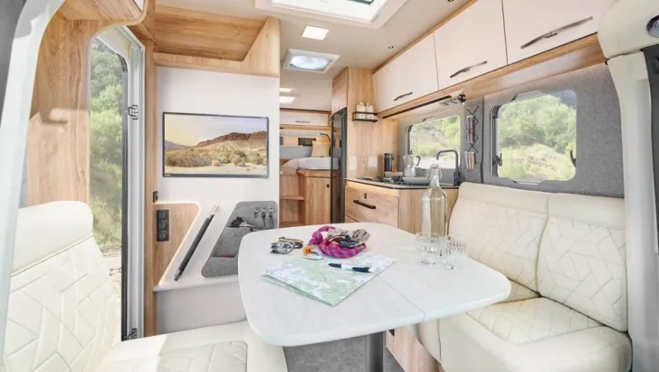 Fahrzeugbild Eura Mobil Xtura 686 EF *Liefertermin April 2026* #6