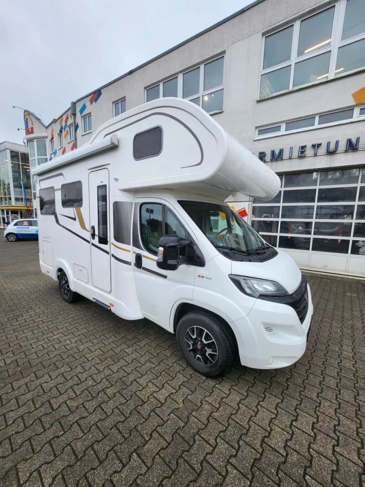 Fahrzeugbild Eura Mobil Activa One 570 HS *SCHAUSONNTAG 11-16 UHR* #1