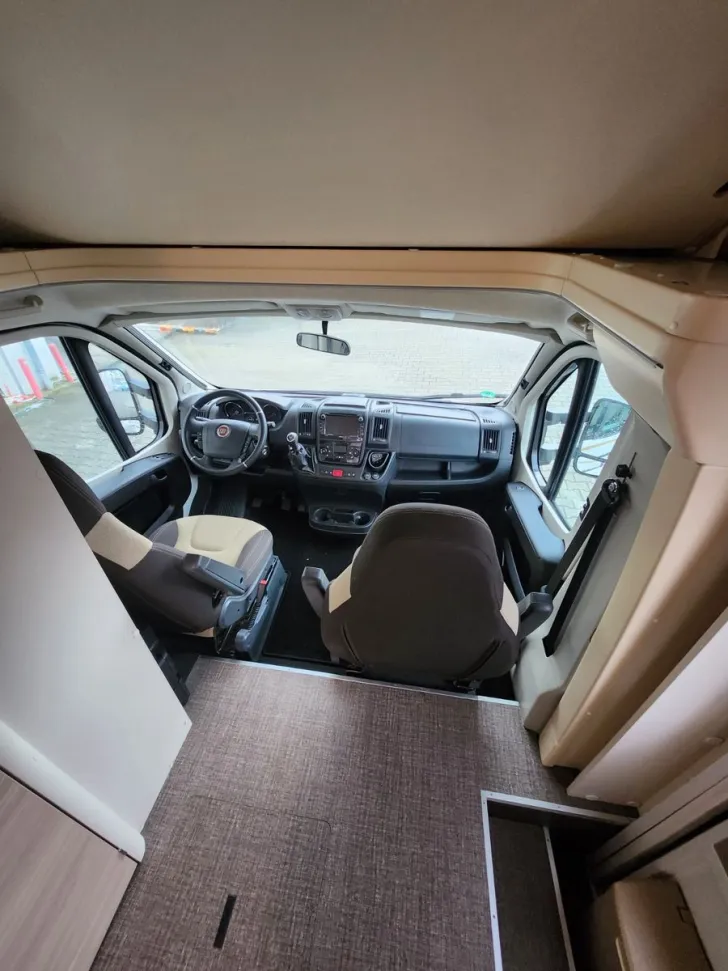 Fahrzeugbild Eura Mobil Activa One 570 HS *SCHAUSONNTAG 11-16 UHR* #15