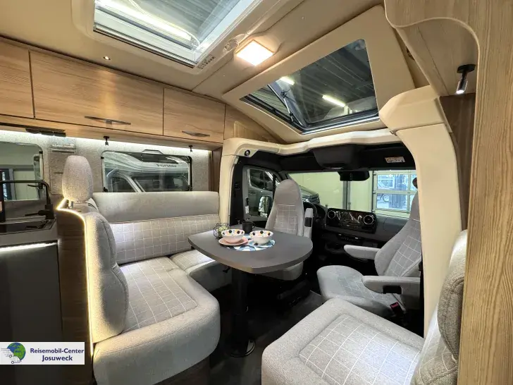 Fahrzeugbild Eura Mobil Profila T 696 EB alle Mondial Pakete #8