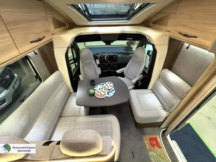 Fahrzeugbild Eura Mobil Profila T 696 EB alle Mondial Pakete #9