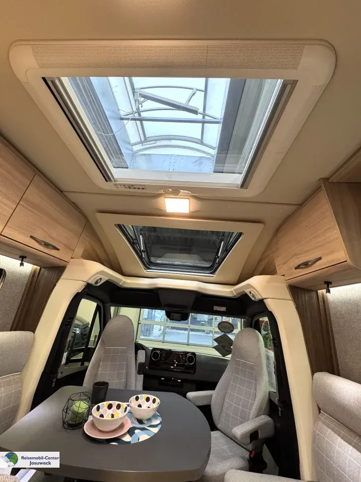 Fahrzeugbild Eura Mobil Profila T 696 EB alle Mondial Pakete #12