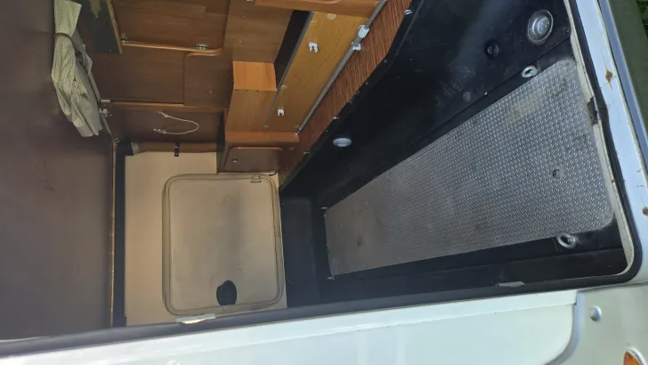 Fahrzeugbild Laika Kreos 3001 #10