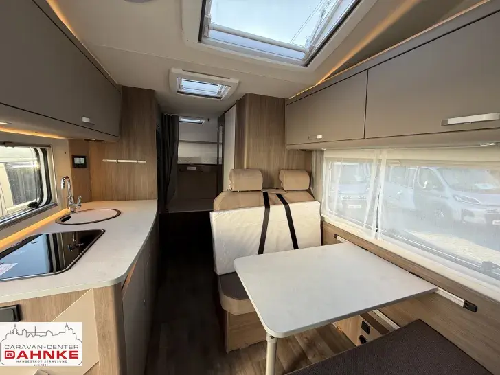 Fahrzeugbild Carado A 361 PRO Automatik, Fußbodenhzg. #8