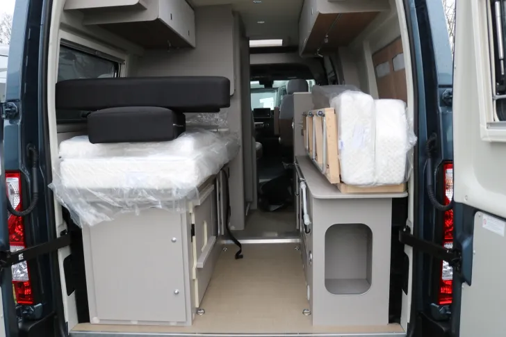 Fahrzeugbild Bürstner Delfin C 621+AHK+Markise+Truma Combi D-6E #14