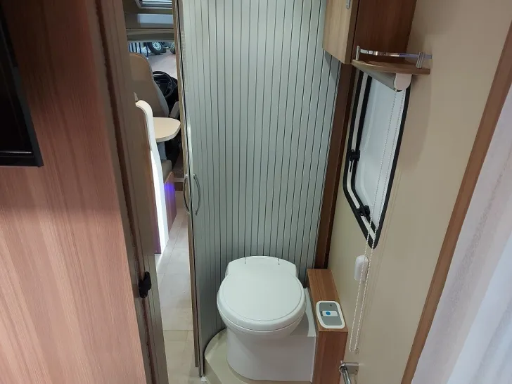 Fahrzeugbild Chausson Titanium 728 EB #9