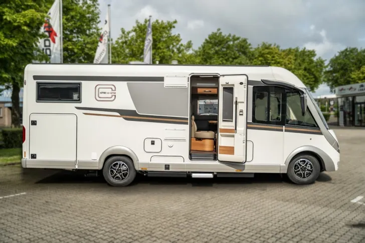 Fahrzeugbild Carthago chic c-line I 4.9 LE #3