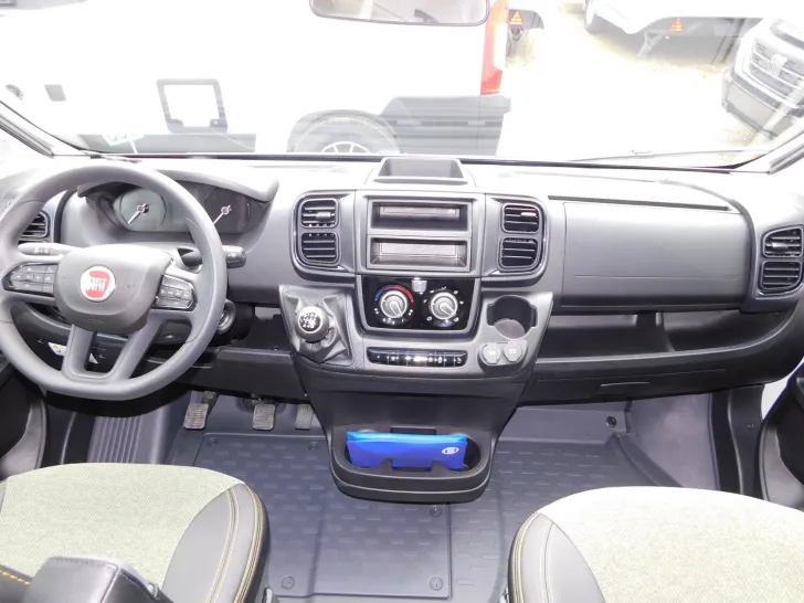 Fahrzeugbild Sunlight T 67S Hubbett, AWT isoliert, großer Kühlschrank #5