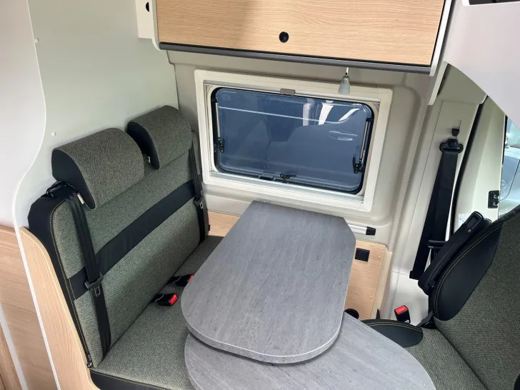 Fahrzeugbild Sunlight Adventure Cliff RT 600 Aufstelld., Dieselheizung #6